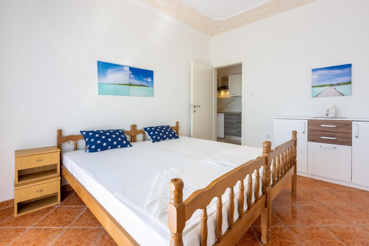 Apartments Pera Селце Экстерьер фото