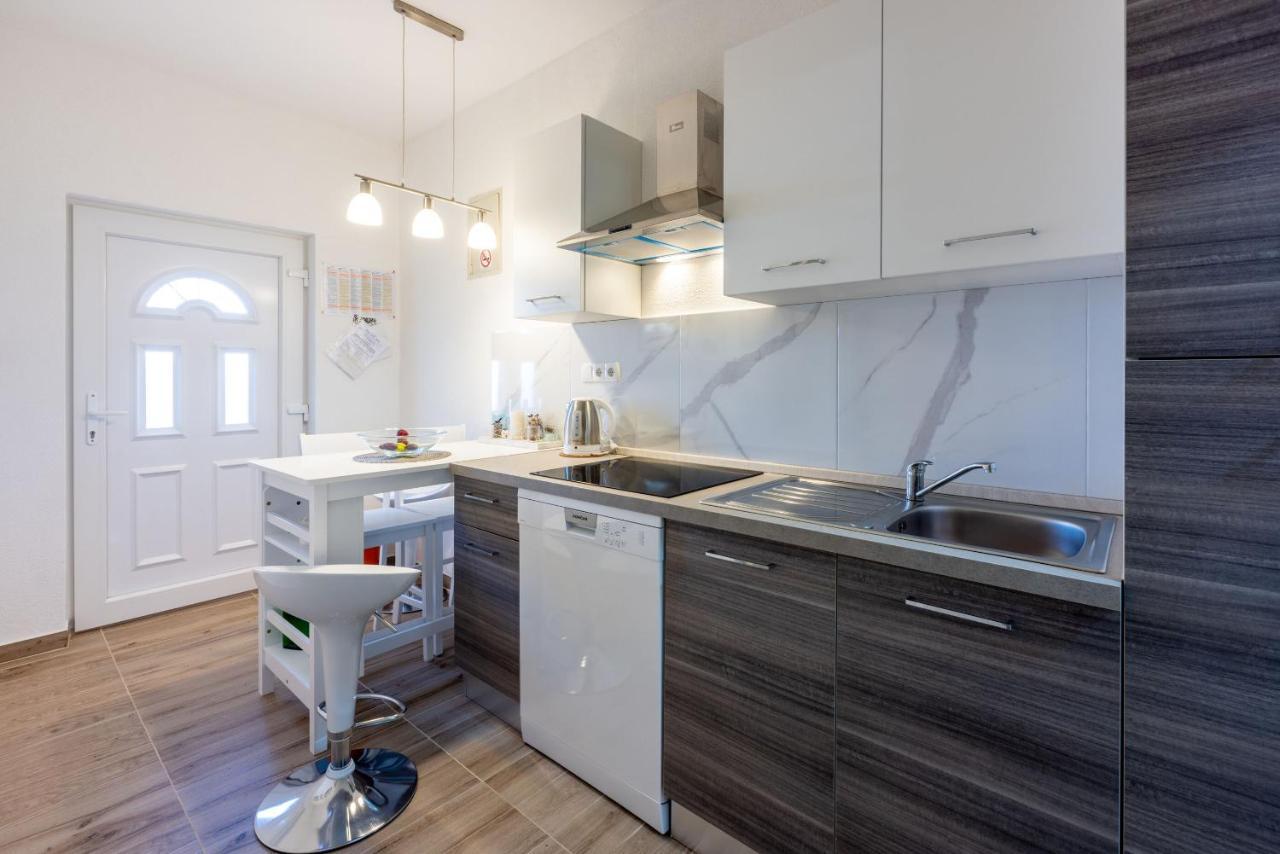 Apartments Pera Селце Экстерьер фото