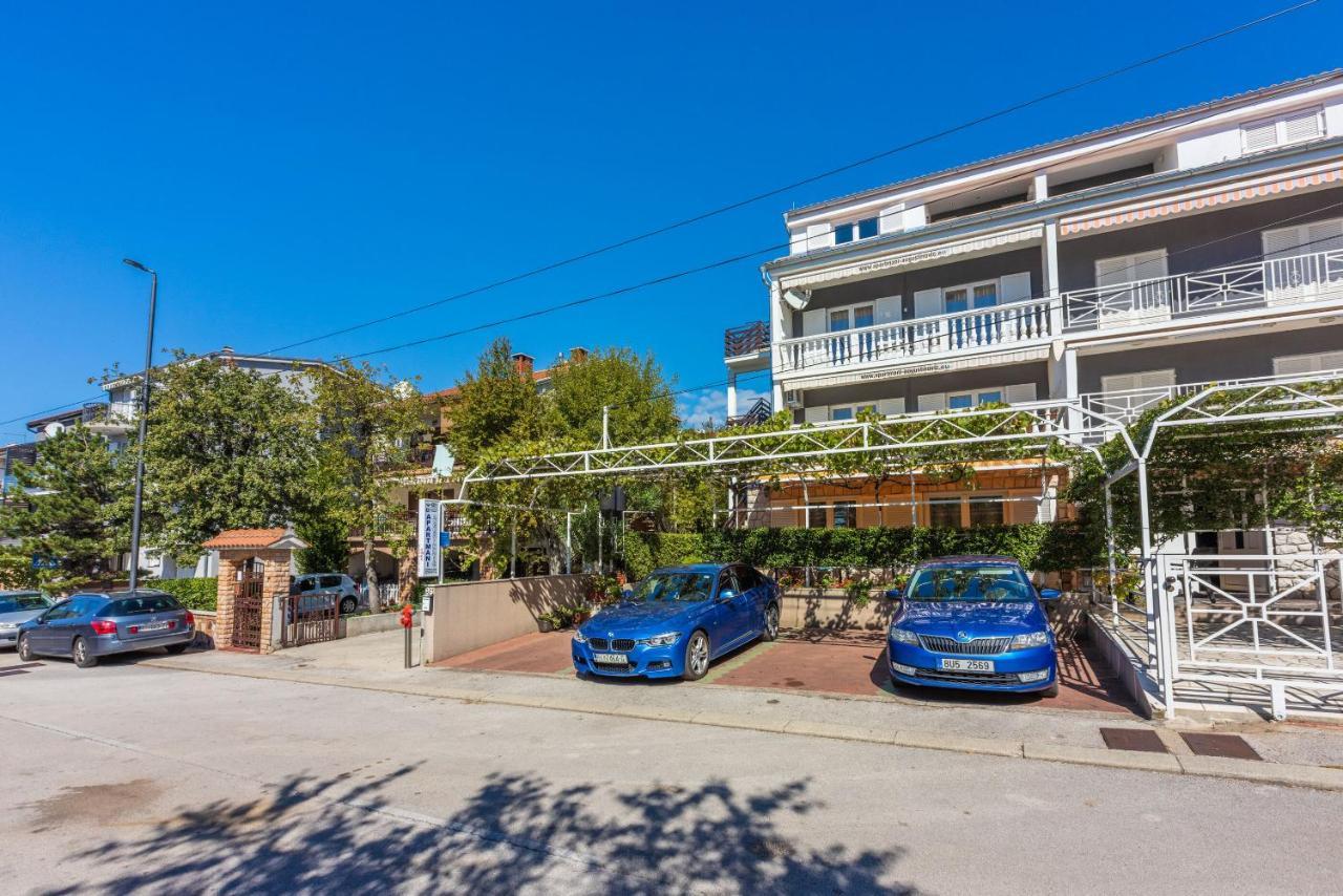 Apartments Pera Селце Экстерьер фото